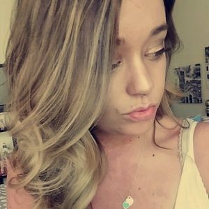 Meet your Posher, Bailey